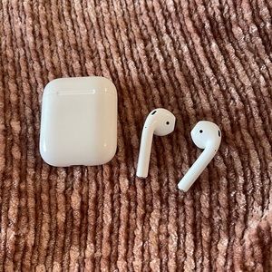 Apple AirPods